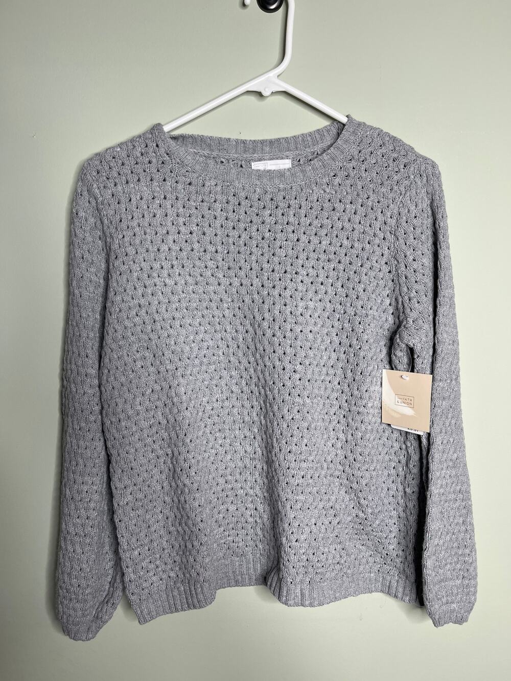 14th & Union Grey Knit Sweater Small